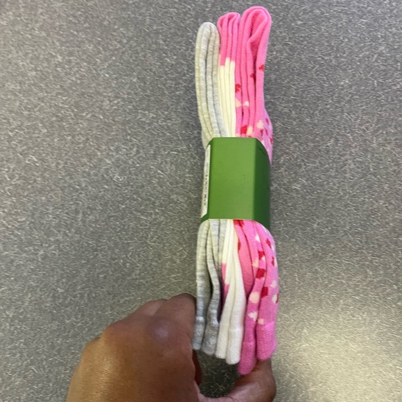 Kate Spade Pink and Red Heart Crew Socks 3 pair o/s - Picture 5 of 5